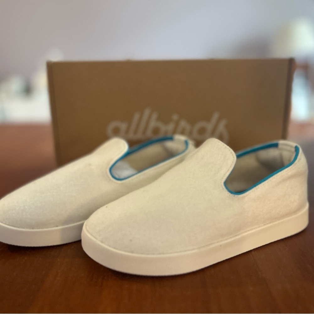 NIB NWT Allbirds Kids Cream Slip-On Sneakers with Blue Trim
